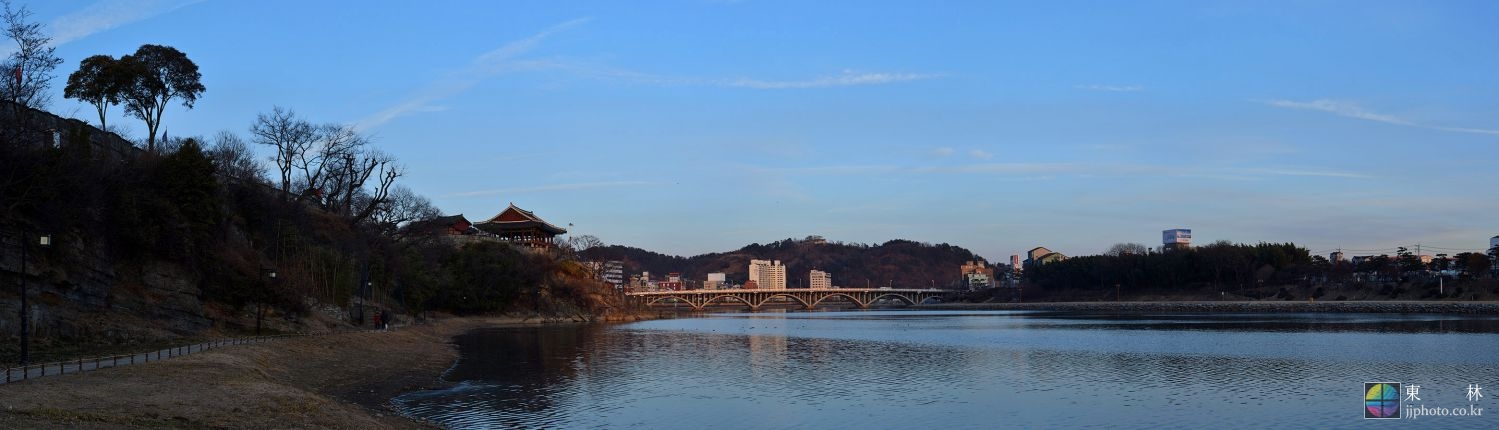 W-140119-_Panorama2-C.jpg