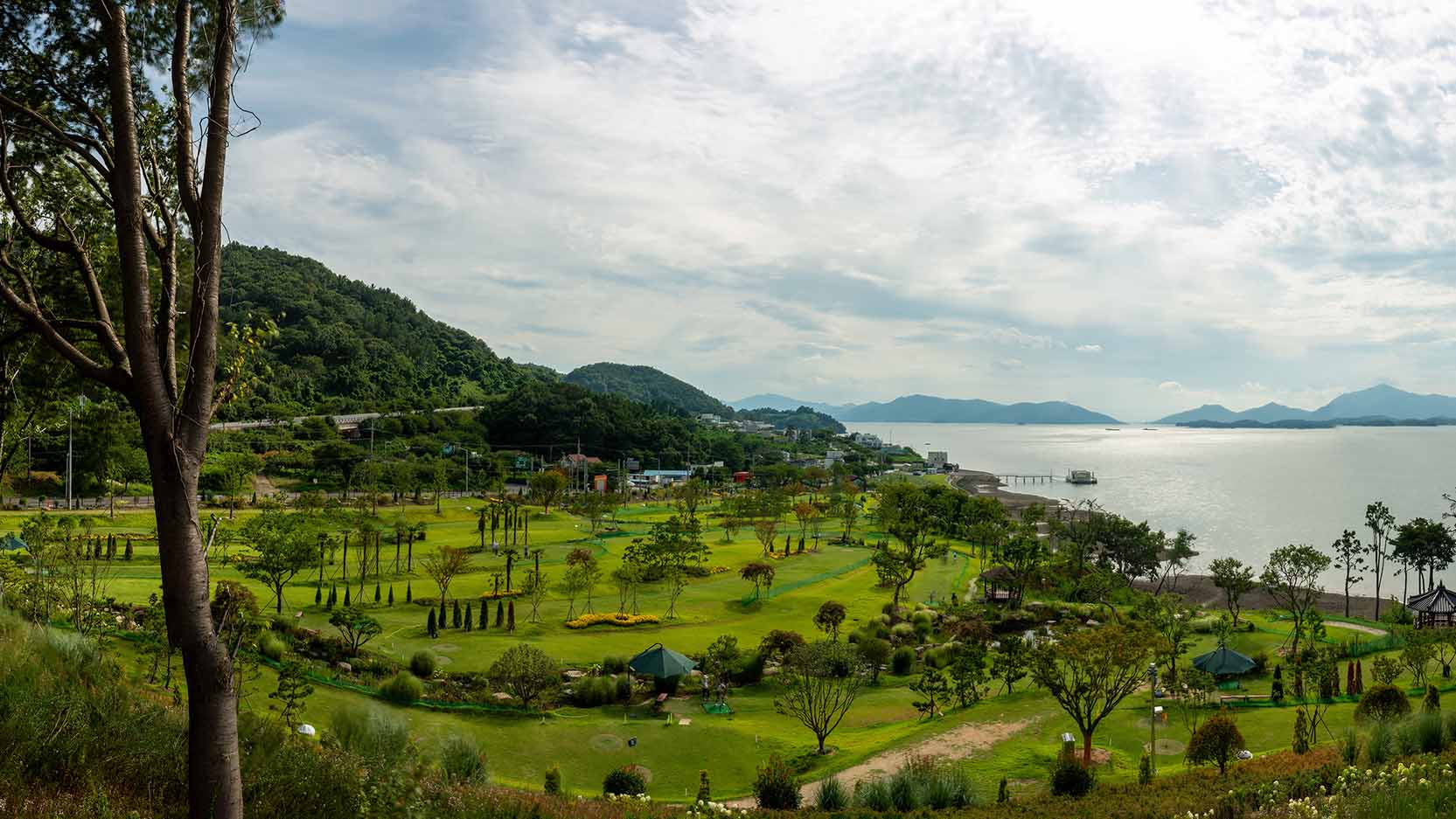 W-250807-32-35-Pano-C-3.jpg