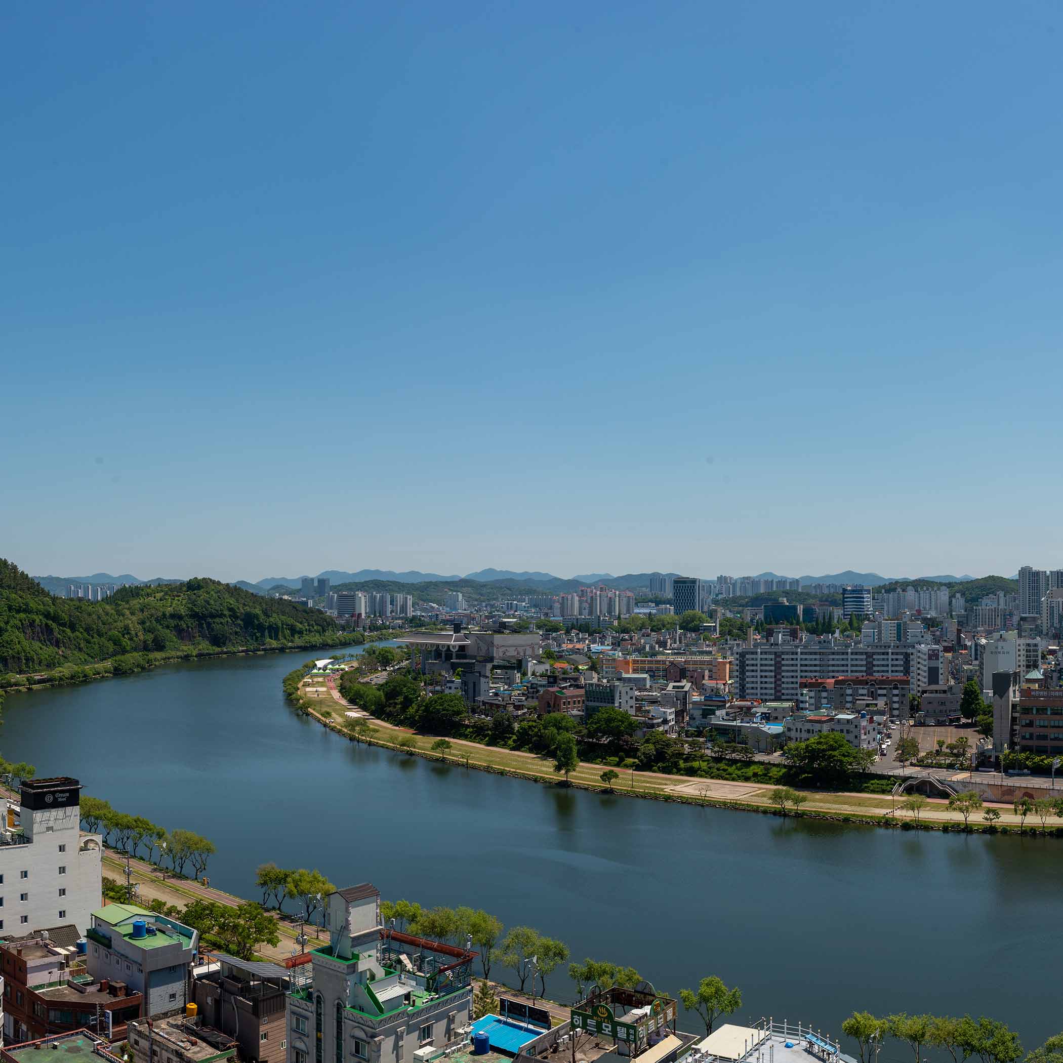 W-260509-2-35-Pano-C-8.jpg