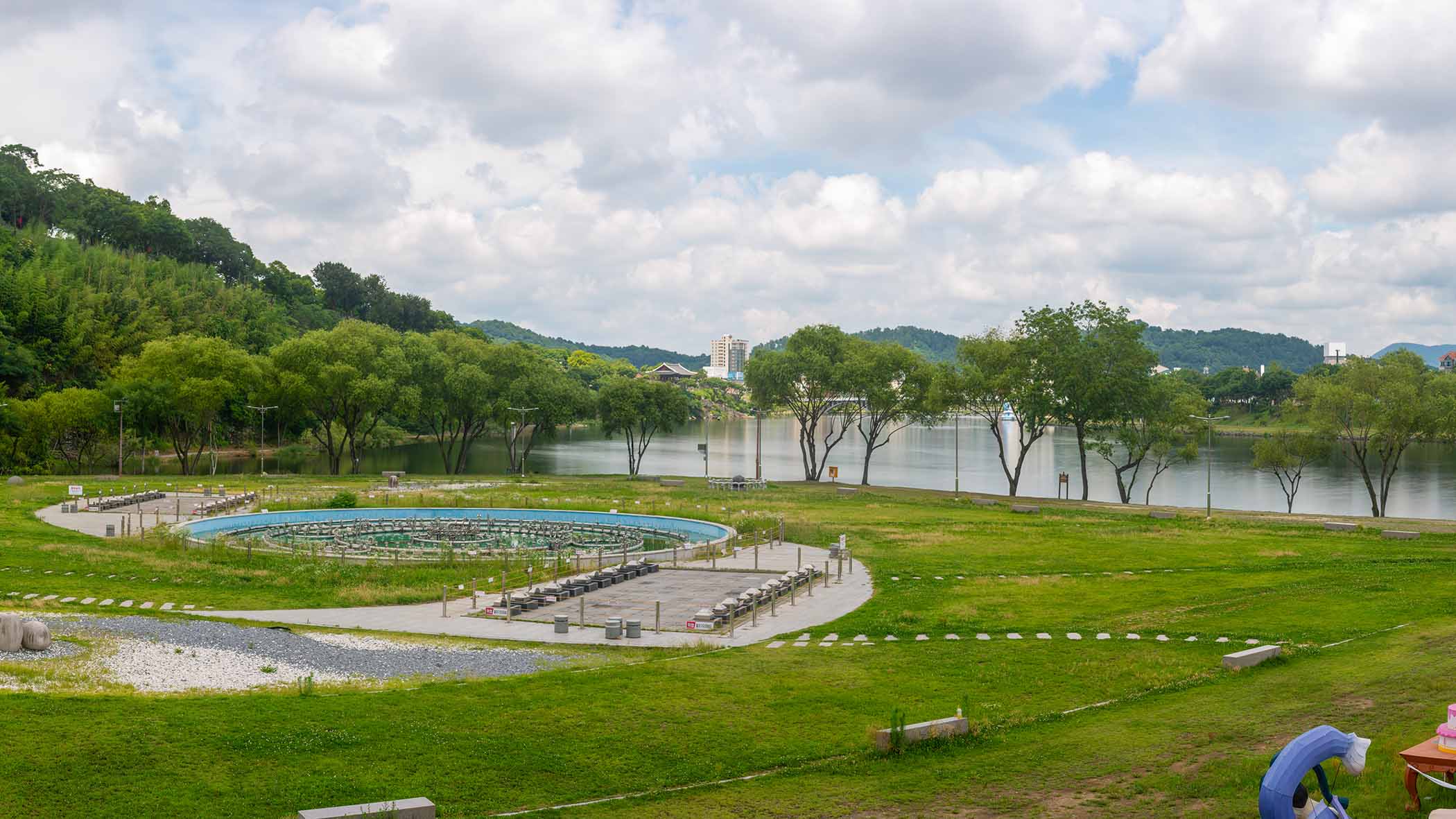W-260704-2-50-Pano-C-3.jpg