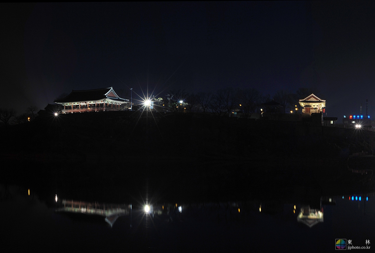 W-130130-_Panorama2-CC-C.jpg